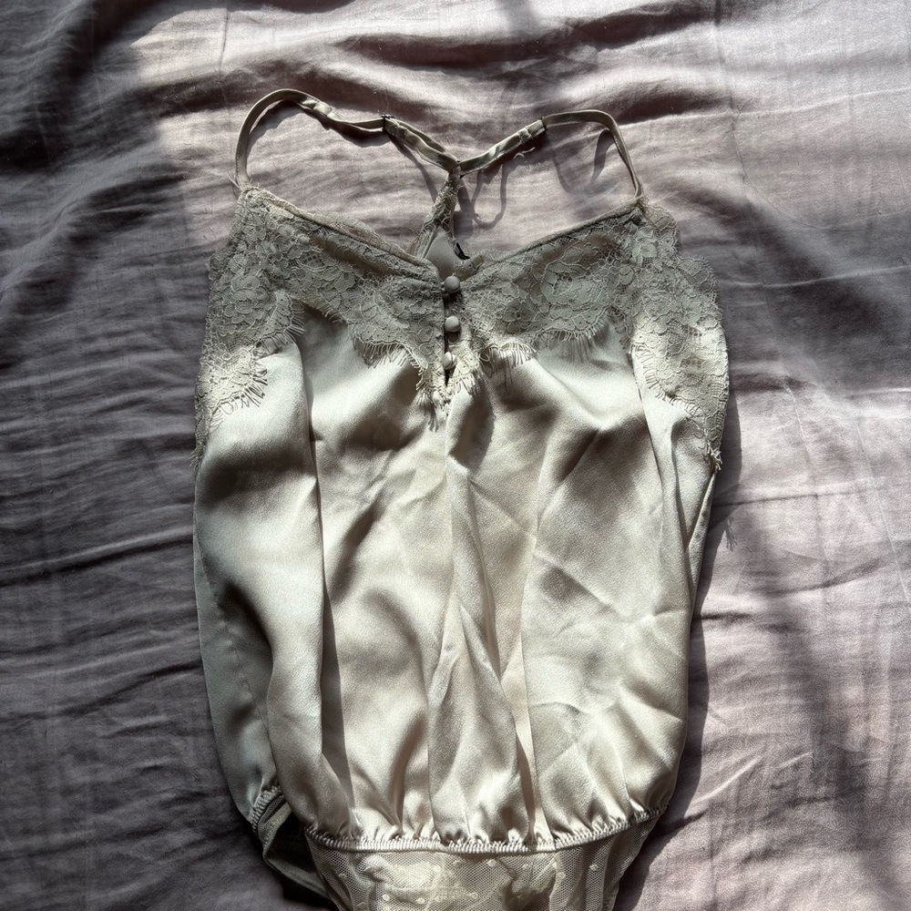 Abercrombie & Fitch Cream Lace Satin Top